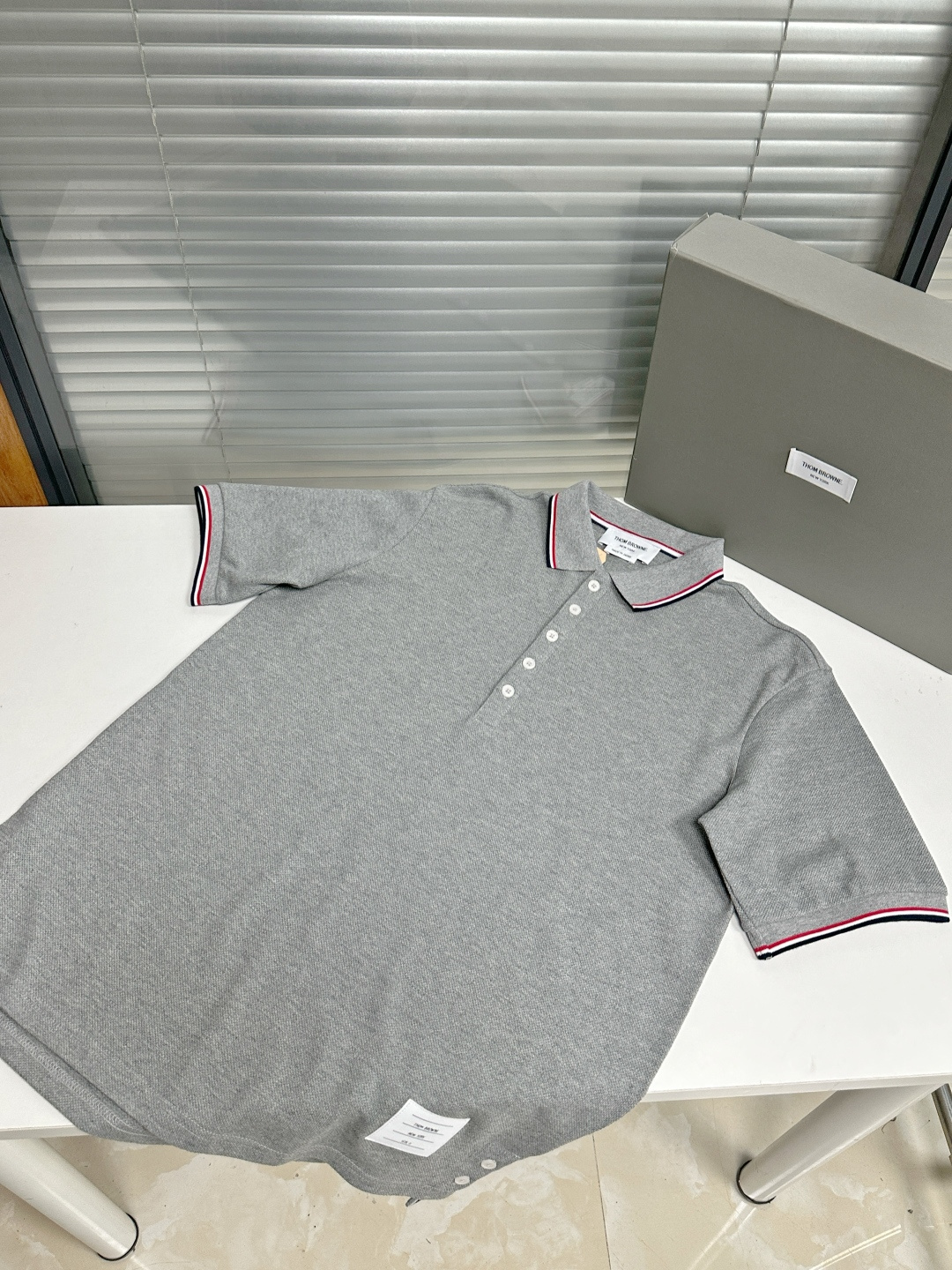 톰브라운 남성 반팔 126254 Thom Browne T Shirt 썸네일 이미지