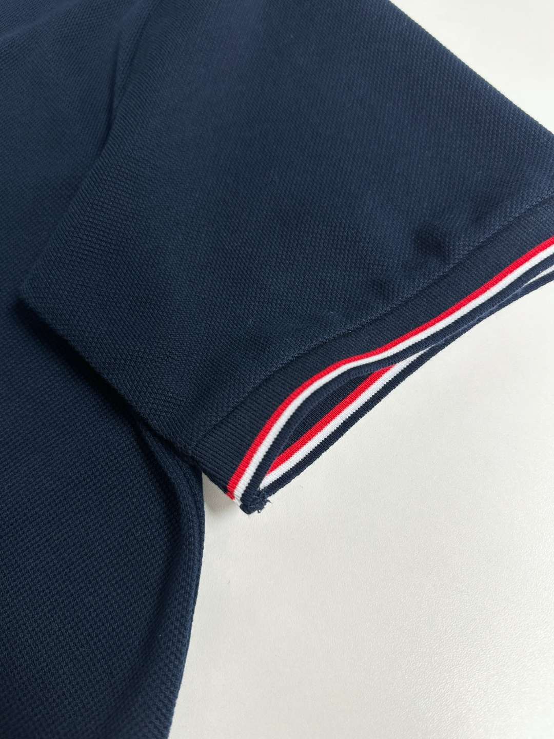 톰브라운 남성 반팔 126253 Thom Browne T Shirt 썸네일 이미지