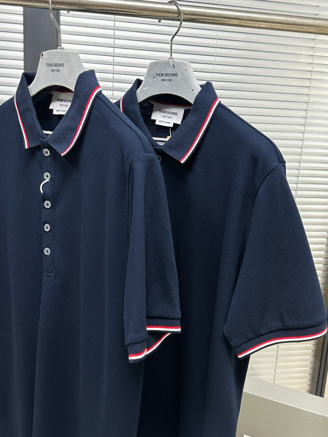 톰브라운 남성 반팔 126253 Thom Browne T Shirt 썸네일 이미지