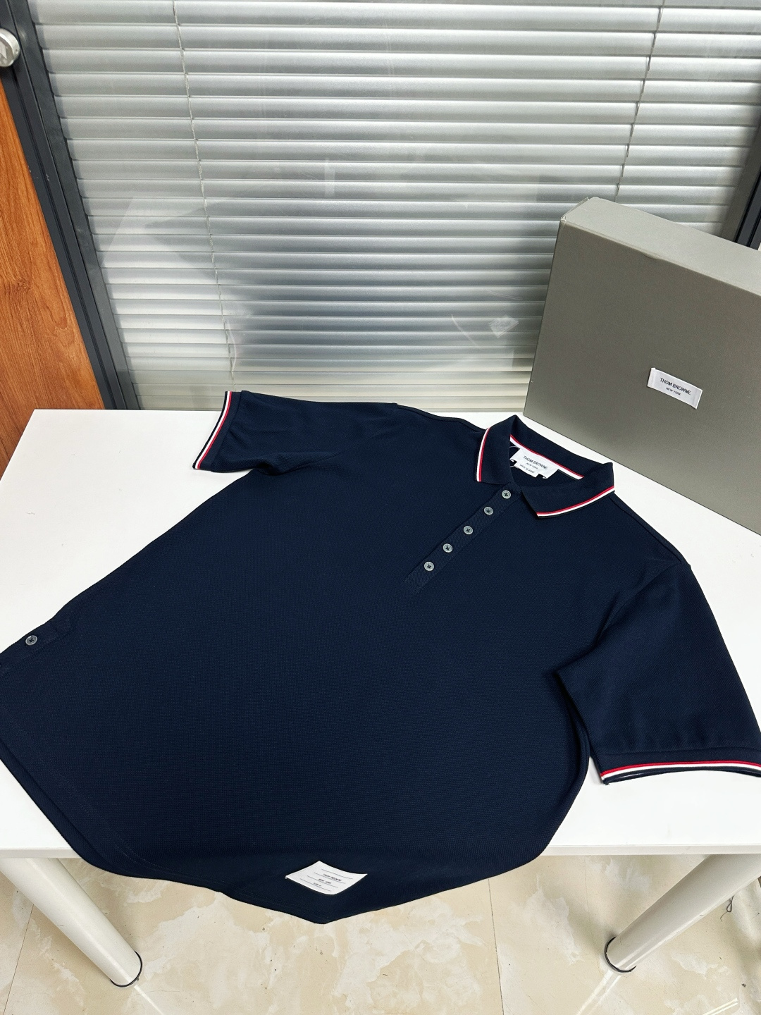 톰브라운 남성 반팔 126253 Thom Browne T Shirt 썸네일 이미지