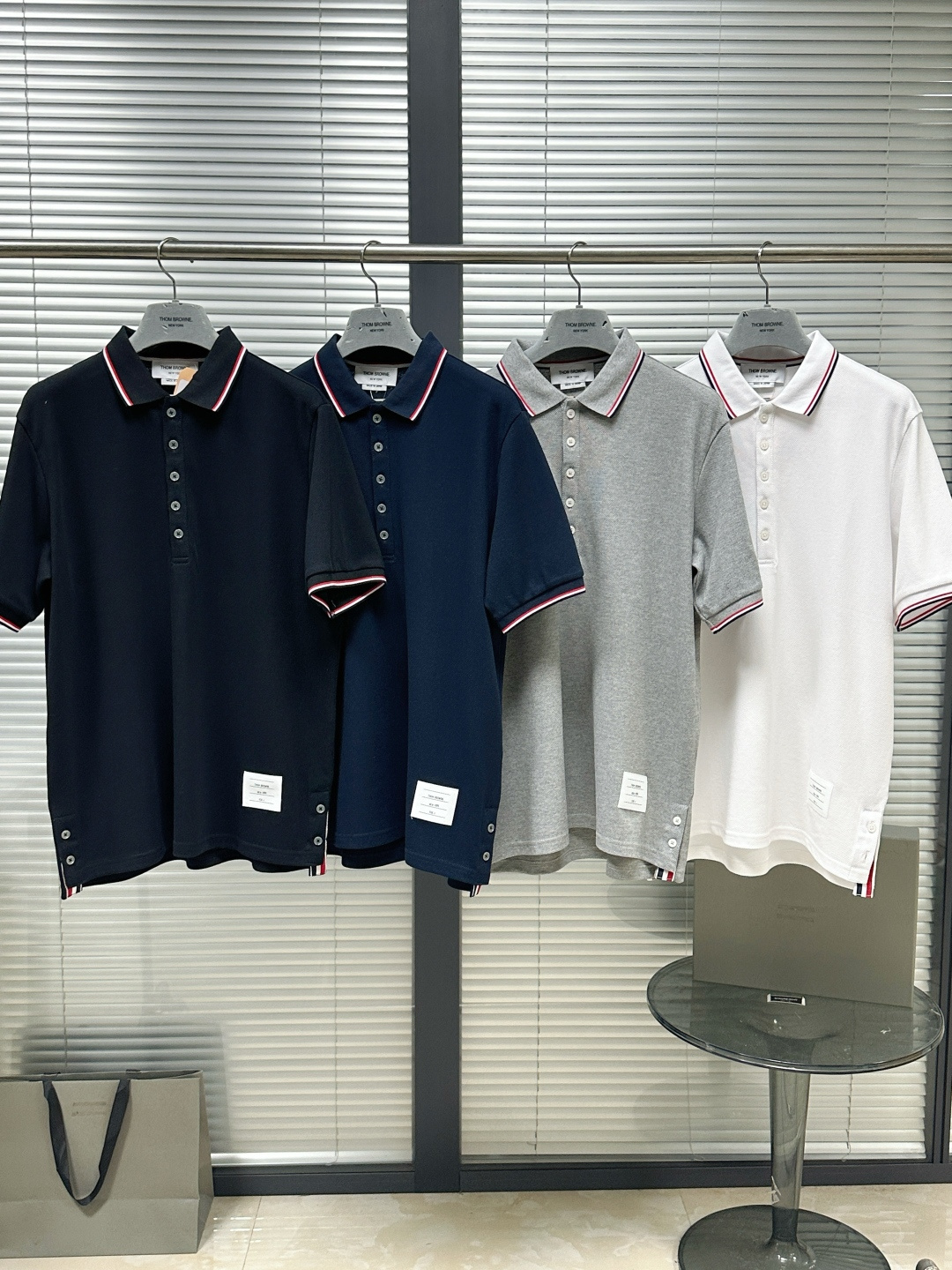 톰브라운 남성 반팔 142895 Thom Browne T Shirt 상세 이미지 2
