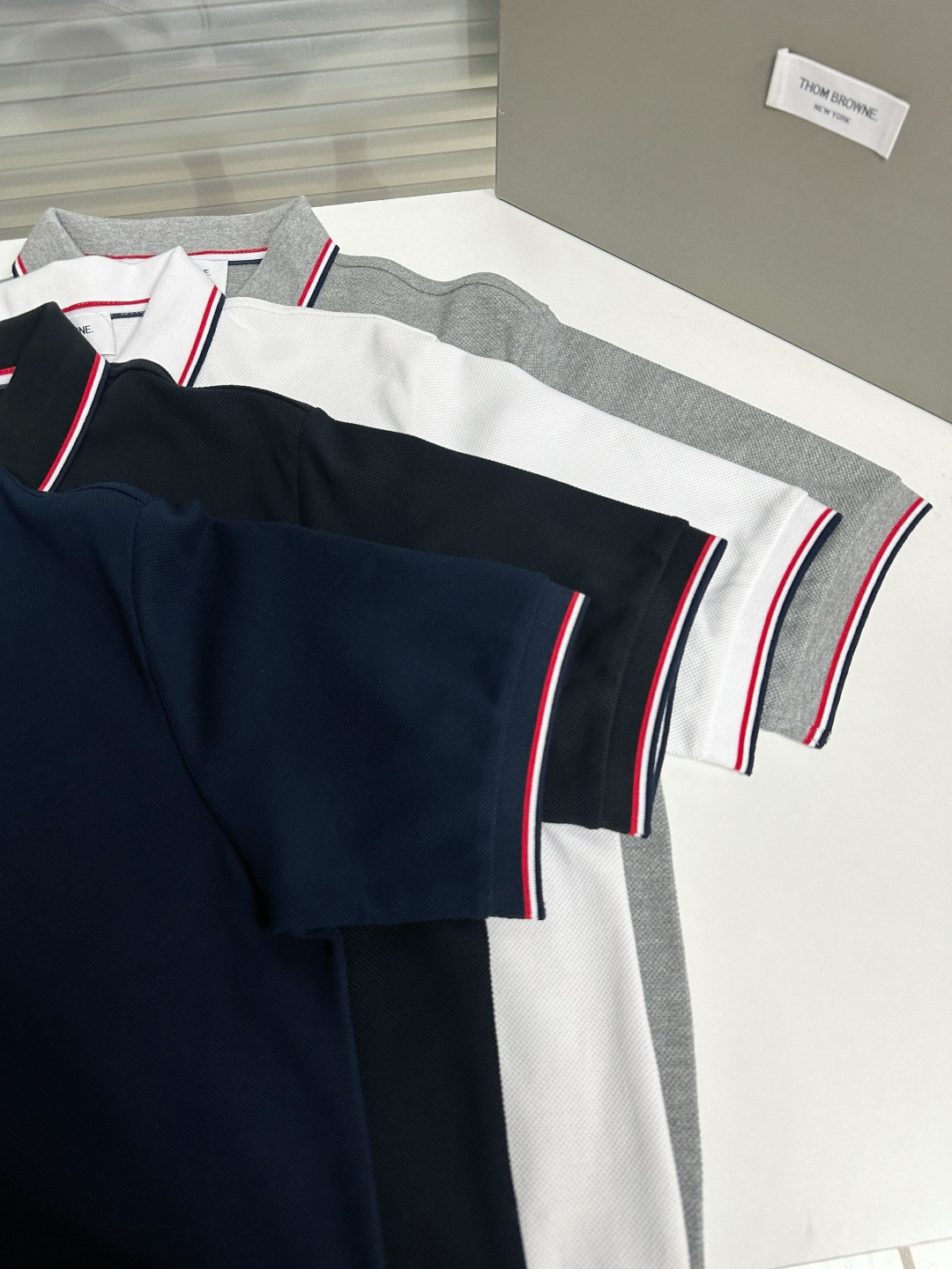 톰브라운 남성 반팔 142895 Thom Browne T Shirt 상세 이미지 9