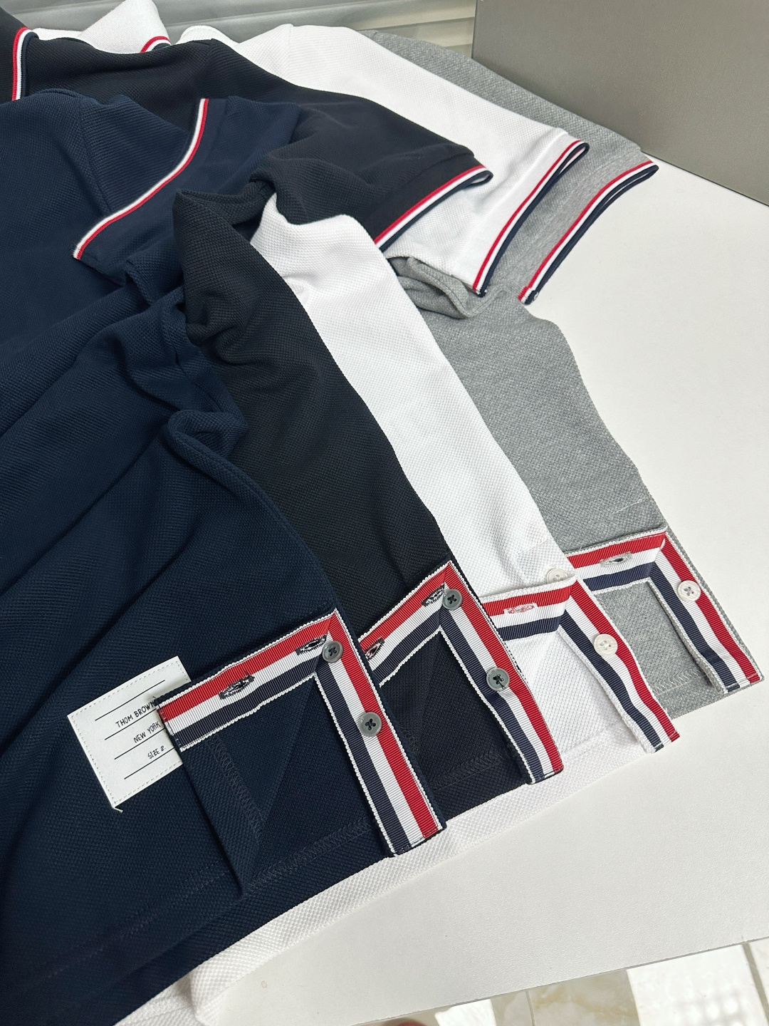 톰브라운 남성 반팔 142895 Thom Browne T Shirt 상세 이미지 10