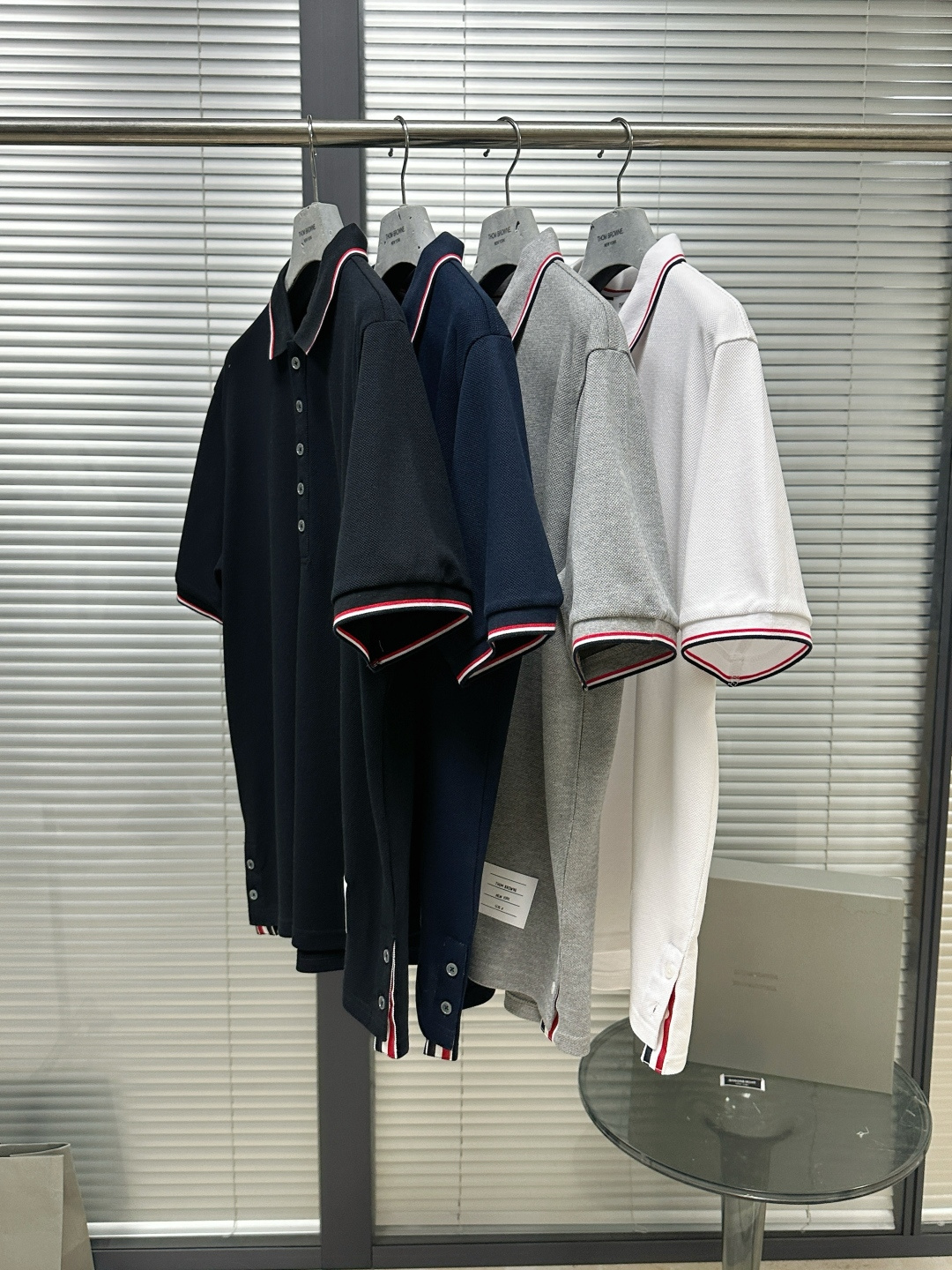 톰브라운 남성 반팔 142895 Thom Browne T Shirt 상세 이미지 4