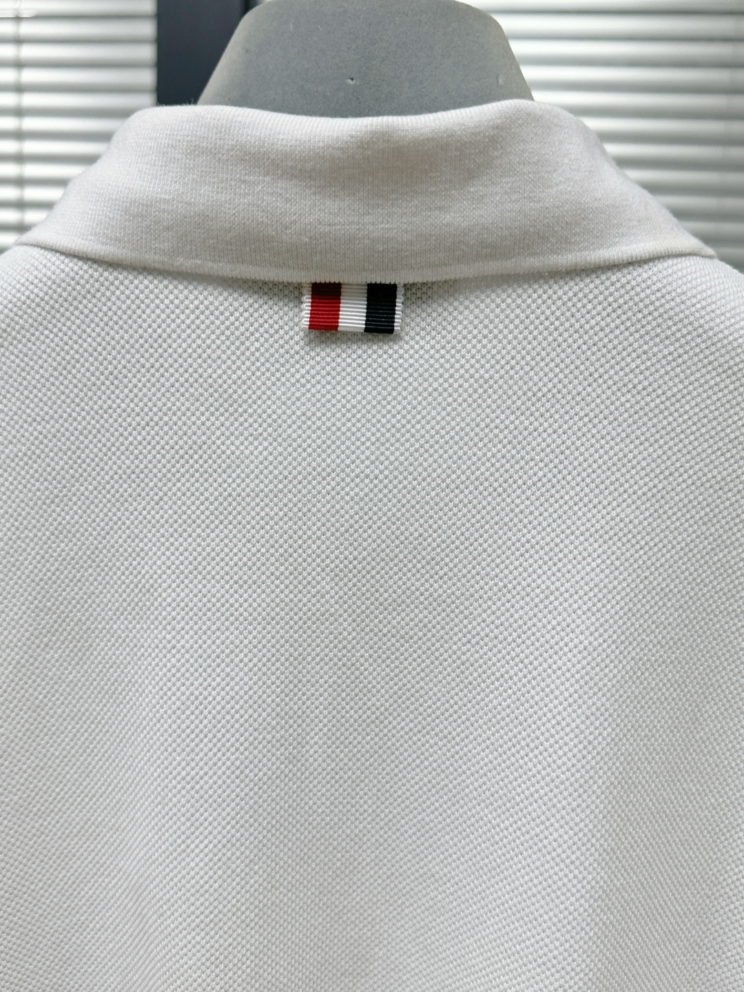 톰브라운 남성 반팔 126230 Thom Browne T Shirt 썸네일 이미지