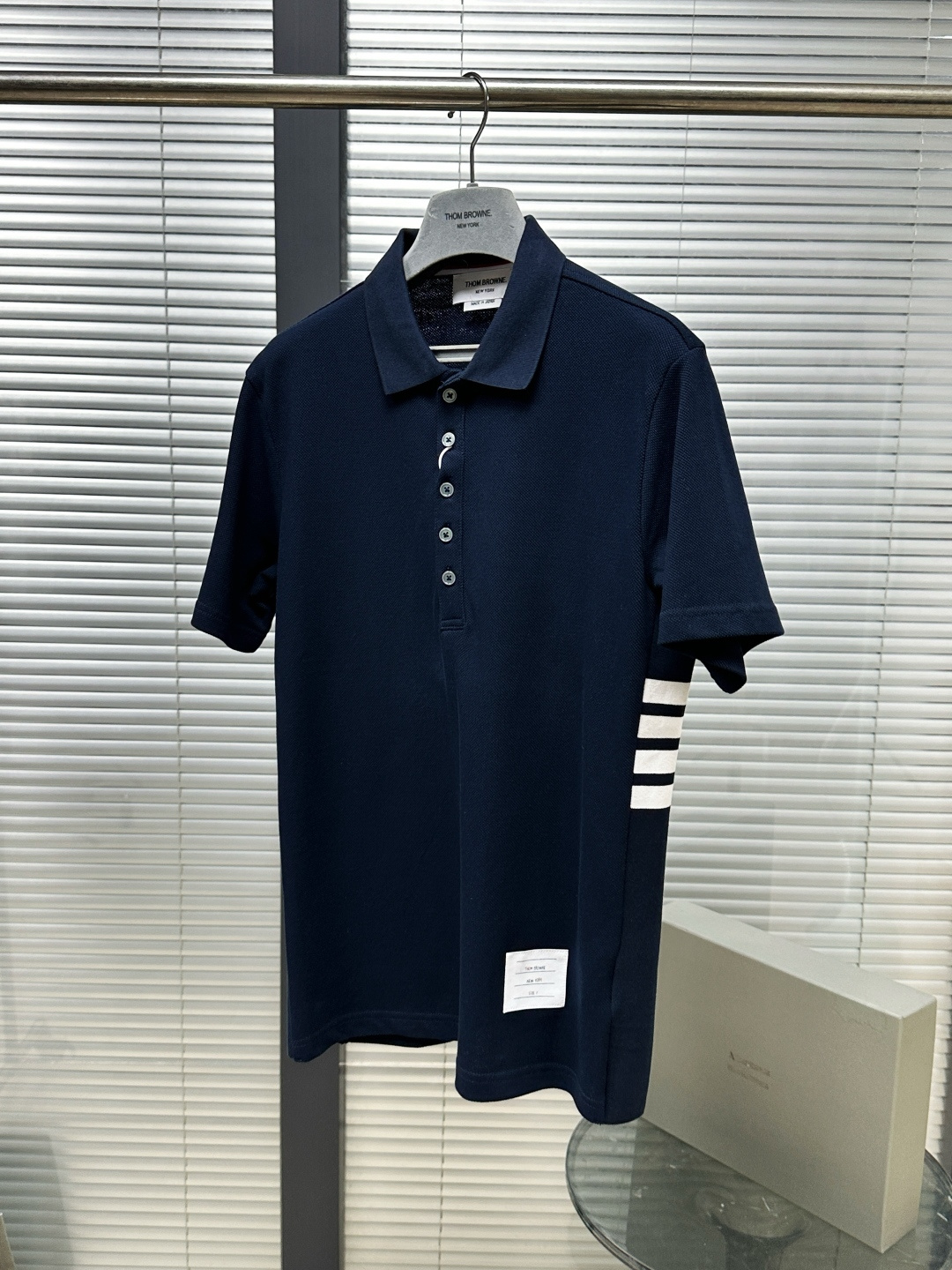 톰브라운 남성 반팔 126229 Thom Browne T Shirt 썸네일 이미지