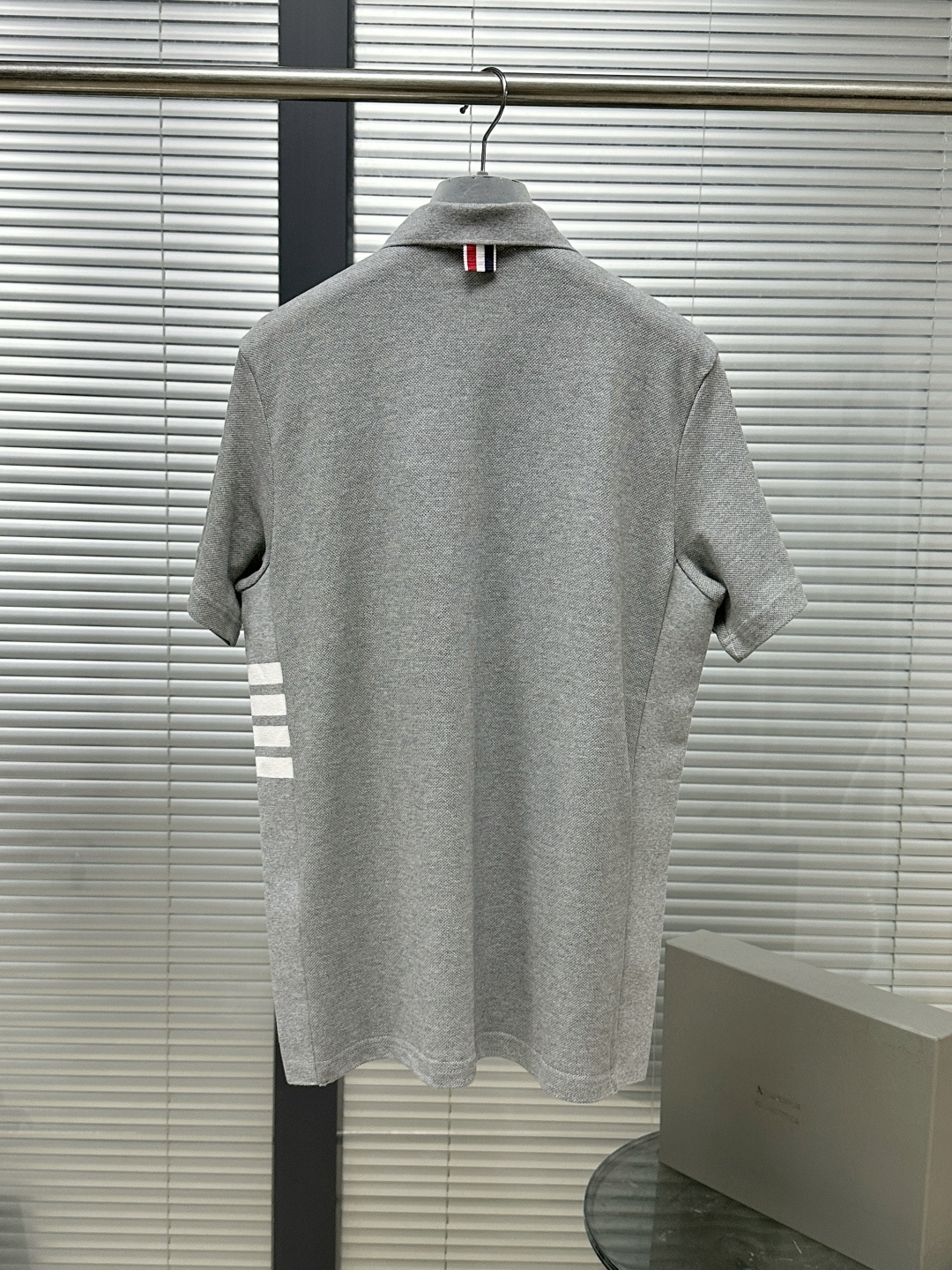 톰브라운 남성 반팔 126228 Thom Browne T Shirt 썸네일 이미지