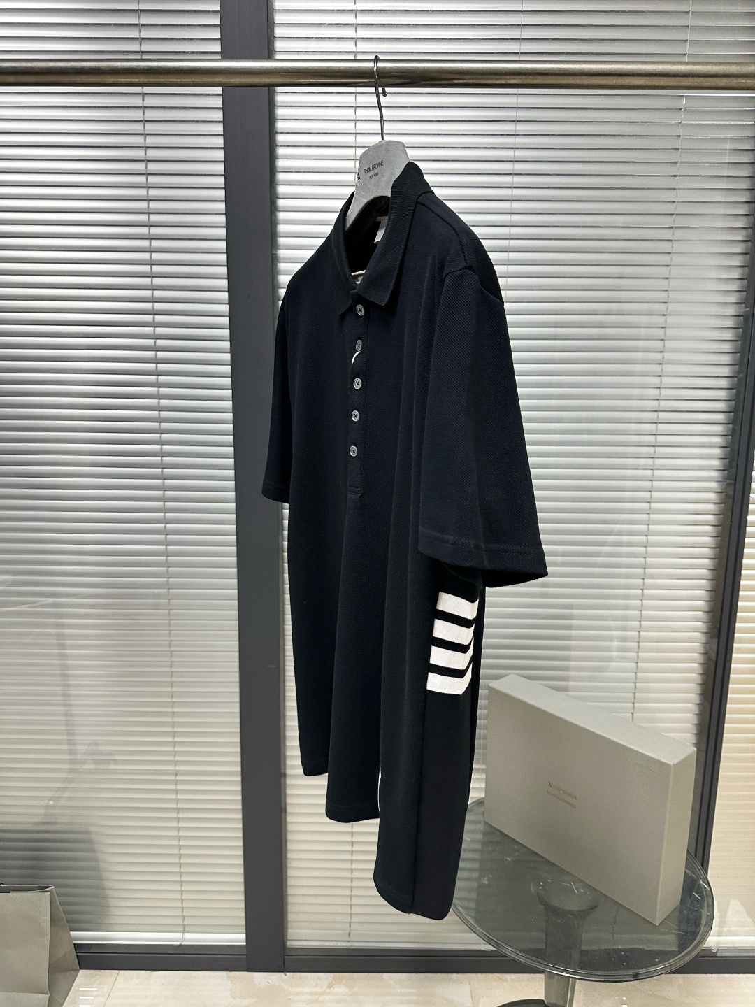 톰브라운 남성 반팔 126227 Thom Browne T Shirt 썸네일 이미지
