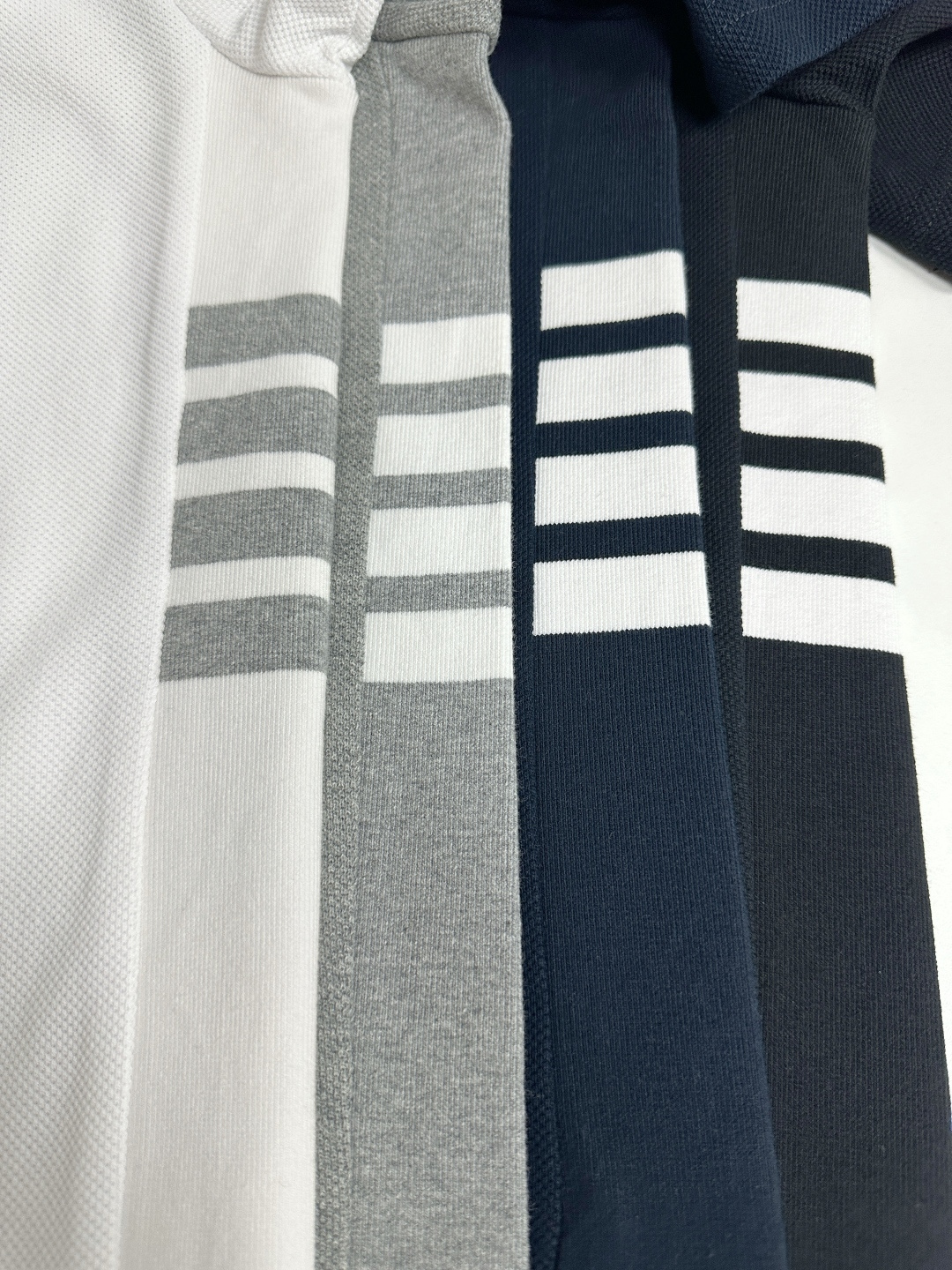 톰브라운 남성 반팔 142926 Thom Browne T Shirt 상세 이미지 6