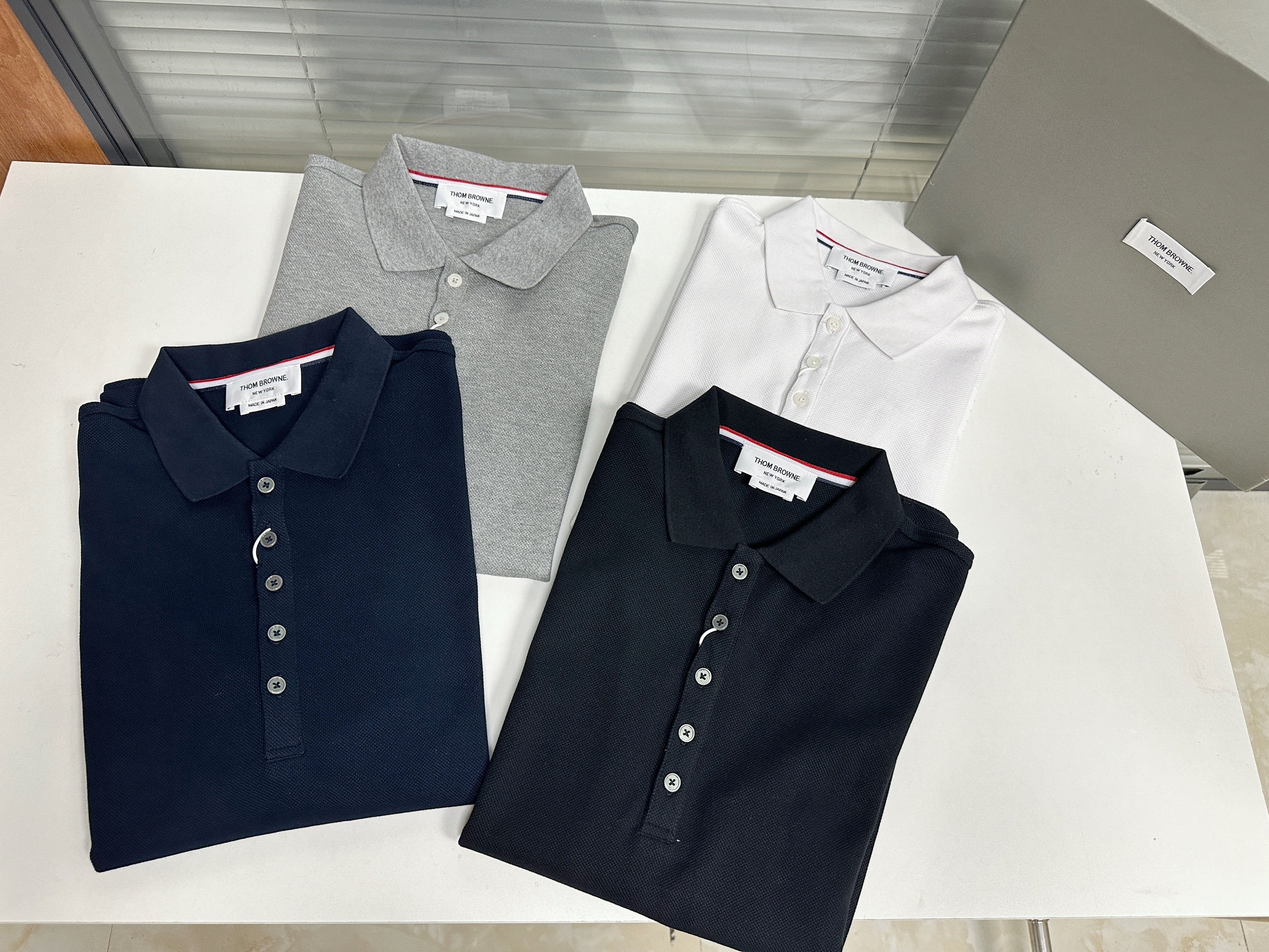 톰브라운 남성 반팔 142926 Thom Browne T Shirt 상세 이미지 18
