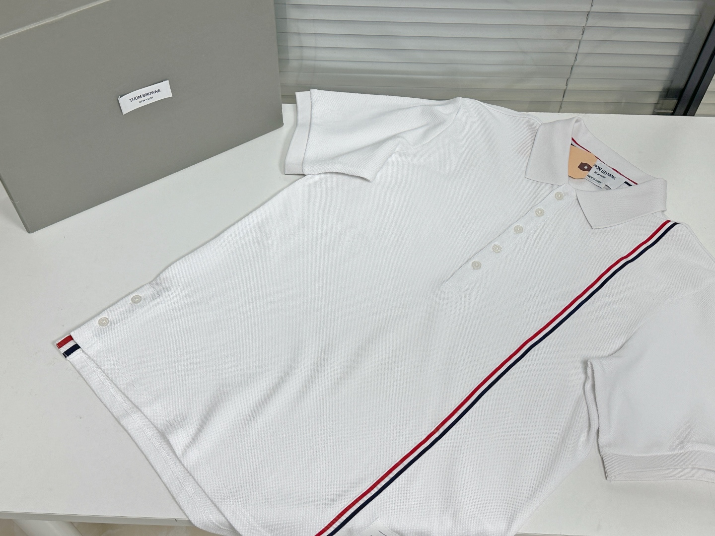 톰브라운 남성 반팔 126225 Thom Browne T Shirt 썸네일 이미지