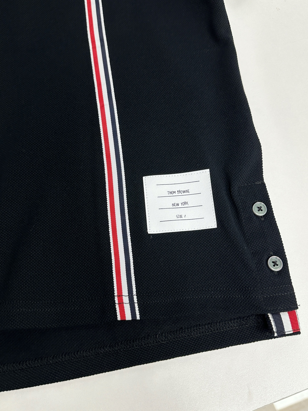 톰브라운 남성 반팔 126223 Thom Browne T Shirt 썸네일 이미지
