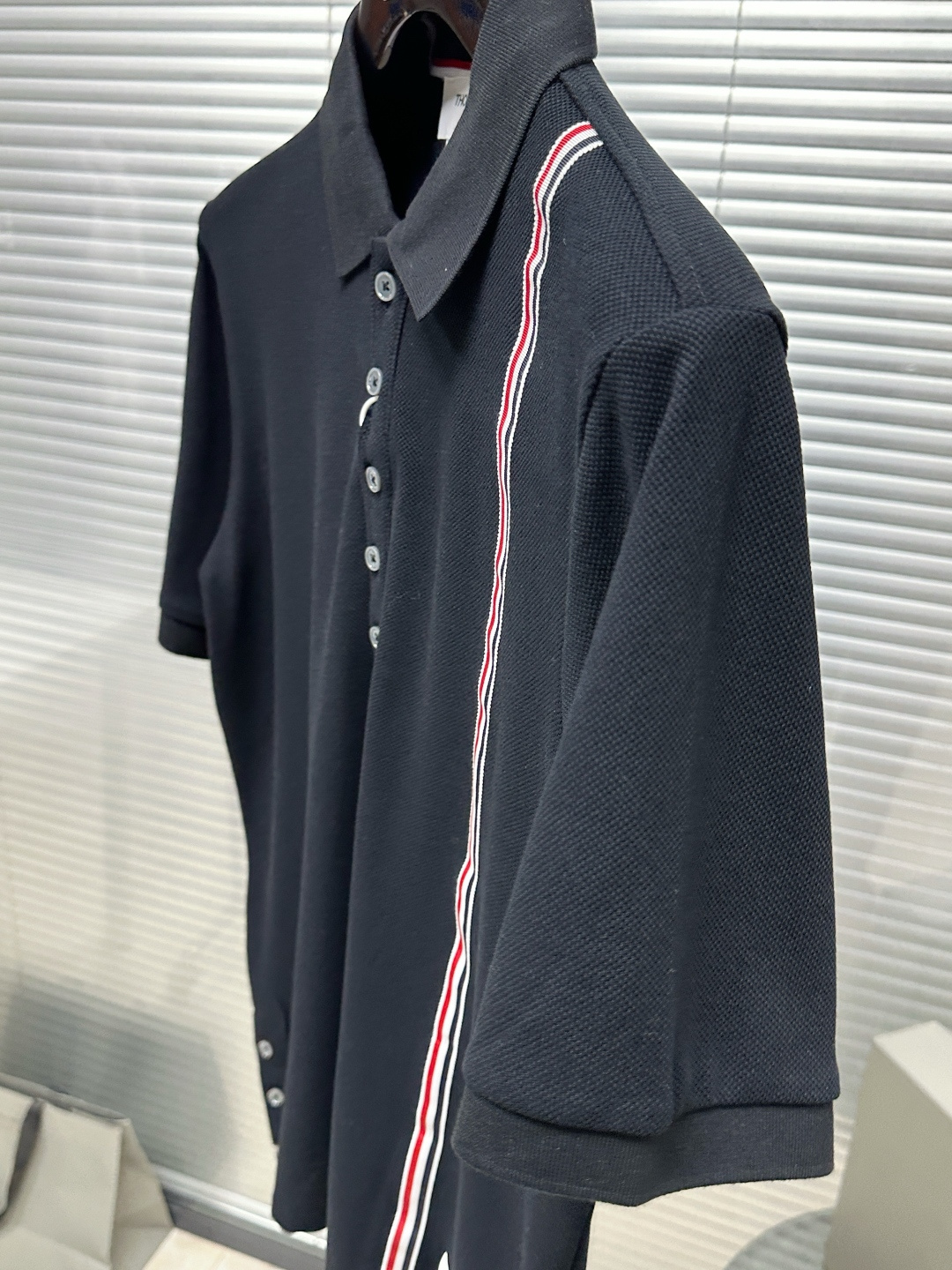 톰브라운 남성 반팔 126223 Thom Browne T Shirt 썸네일 이미지