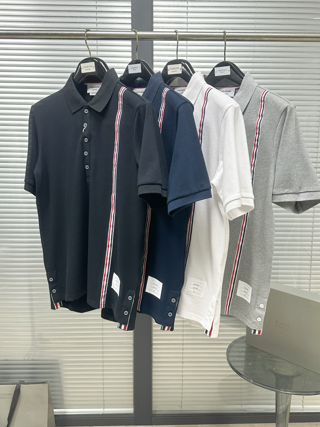 톰브라운 남성 반팔 142924 Thom Browne T Shirt 상세 이미지 5