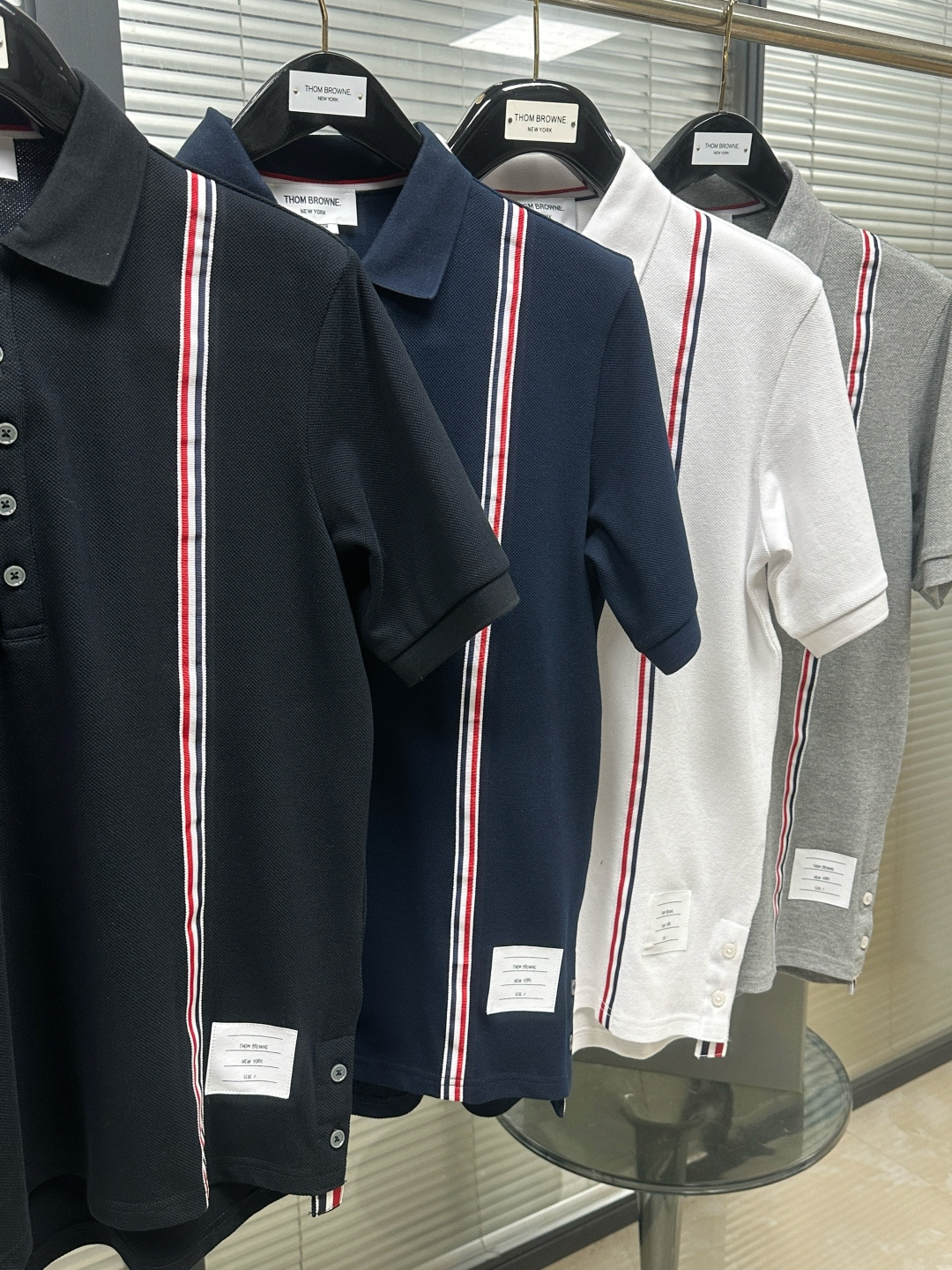 톰브라운 남성 반팔 142924 Thom Browne T Shirt 상세 이미지 3