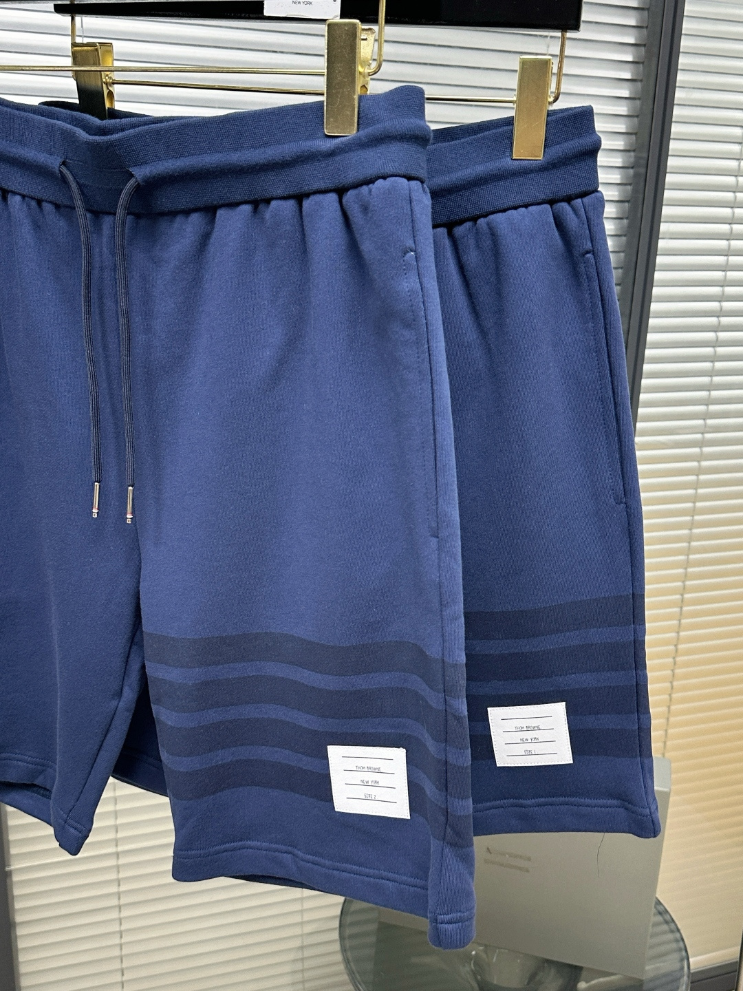 톰브라운 남성 반바지 126275 Thom Browne Shorts 썸네일 이미지