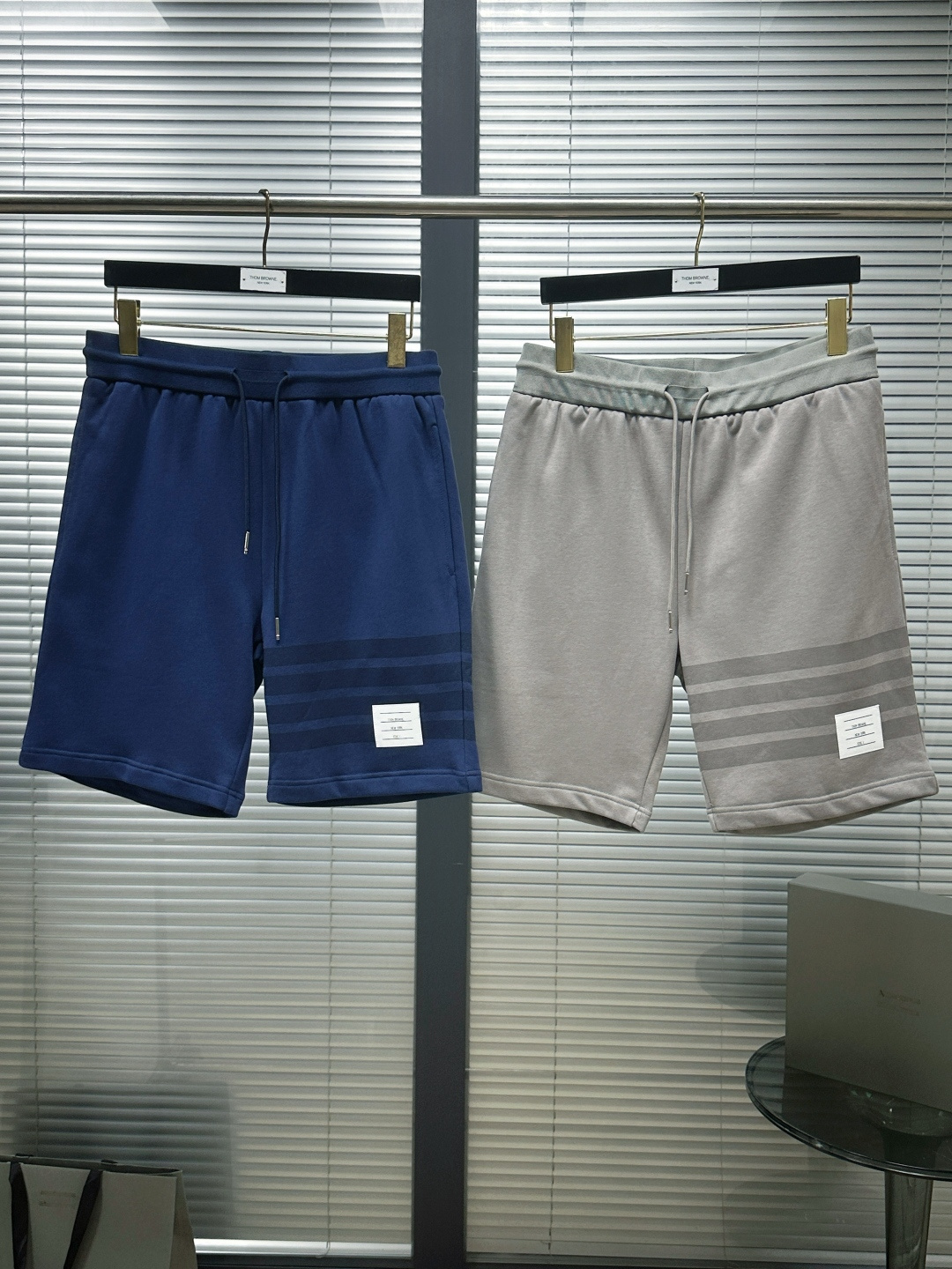 톰브라운 남성 바지 142894 Thom Browne Pants 상세 이미지 2