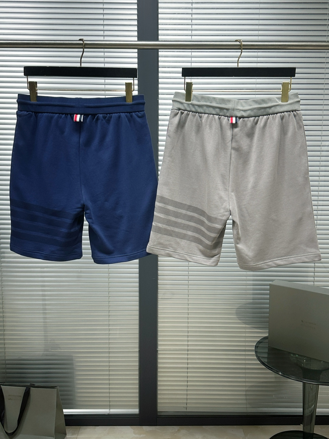톰브라운 남성 바지 142894 Thom Browne Pants 상세 이미지 3