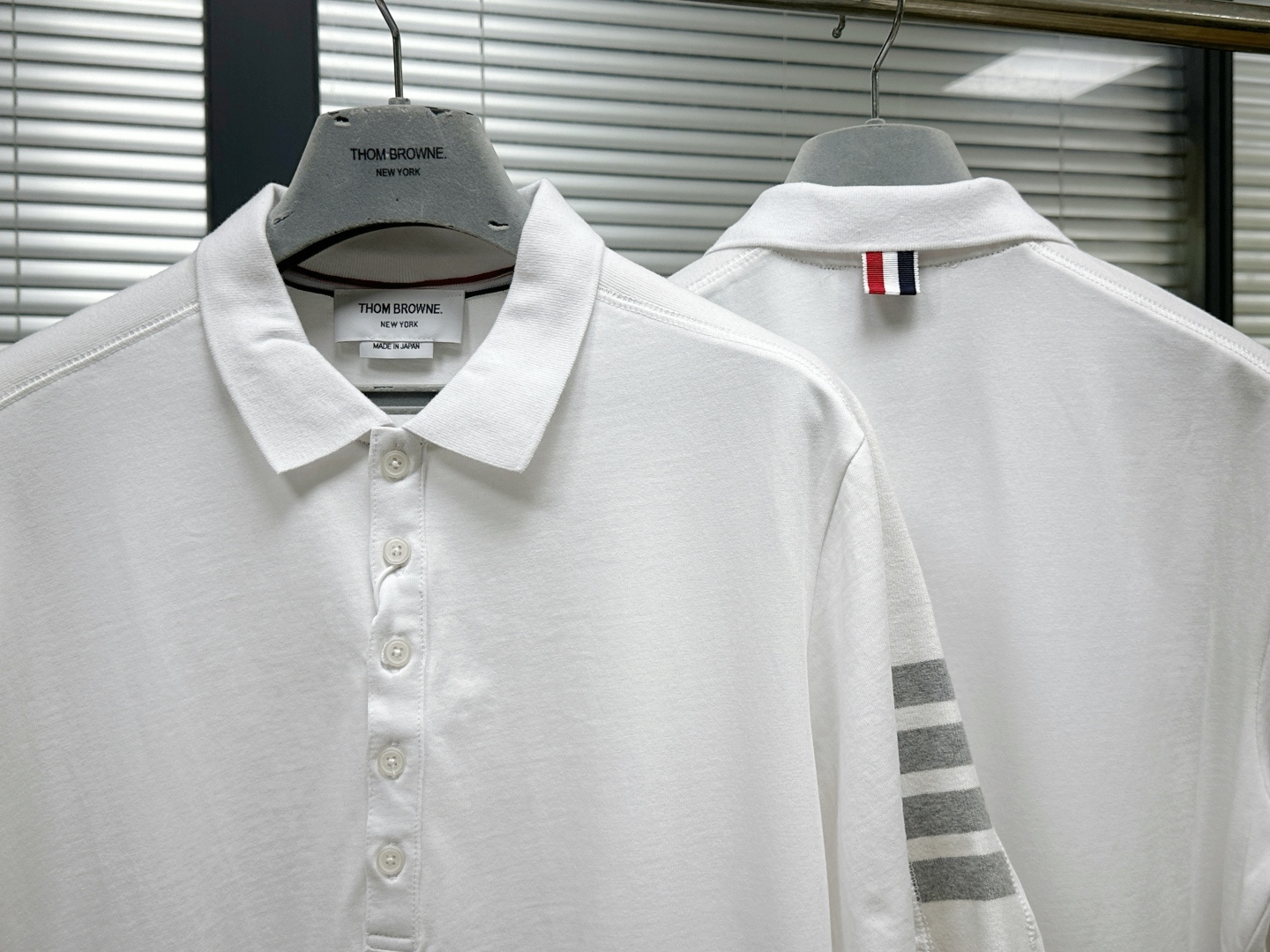 톰브라운 남성 반팔 126274 Thom Browne T Shirt 썸네일 이미지