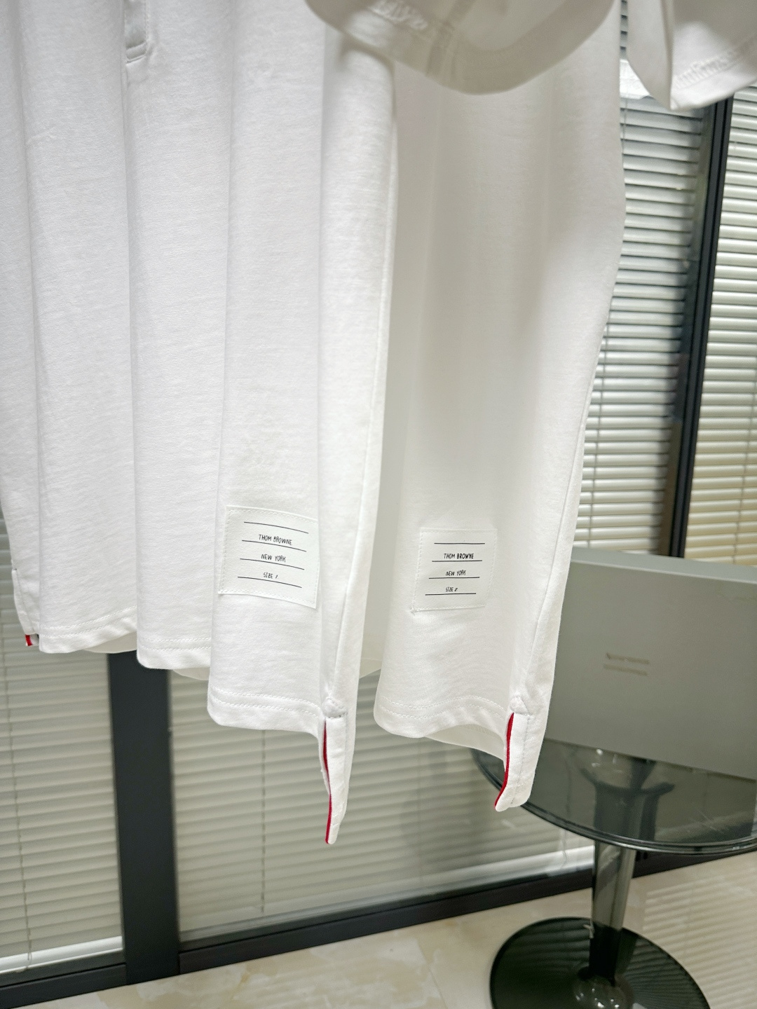 톰브라운 남성 반팔 126274 Thom Browne T Shirt 썸네일 이미지