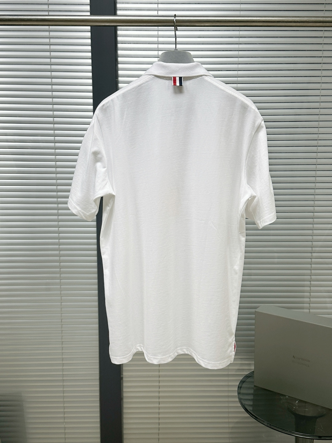 톰브라운 남성 반팔 126274 Thom Browne T Shirt 썸네일 이미지