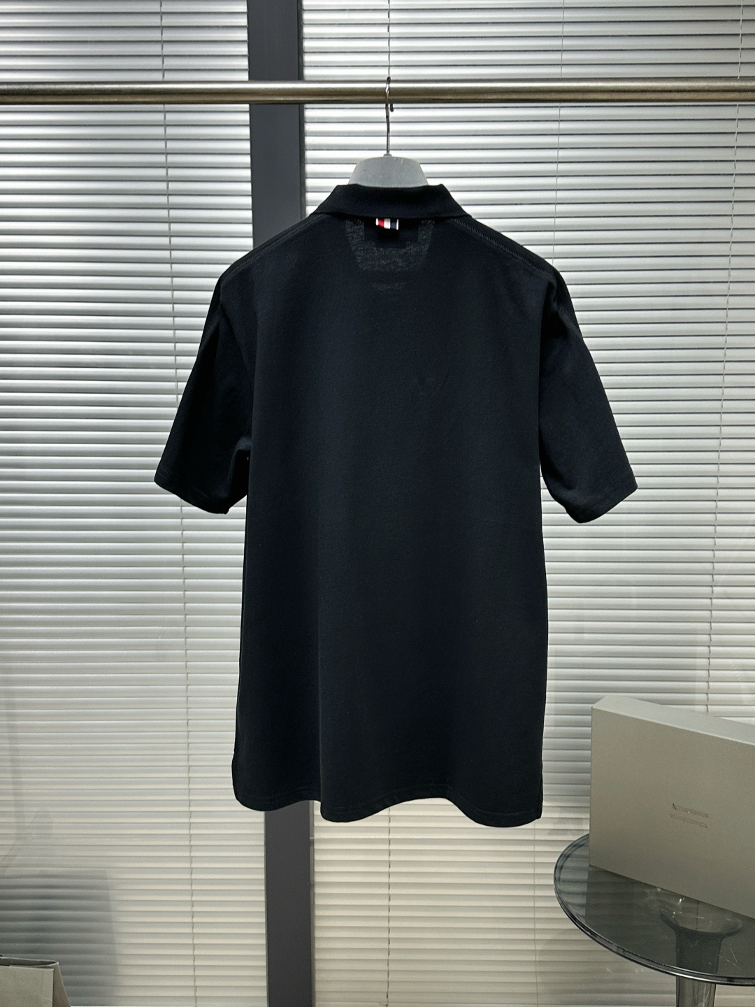 톰브라운 남성 반팔 126273 Thom Browne T Shirt 썸네일 이미지