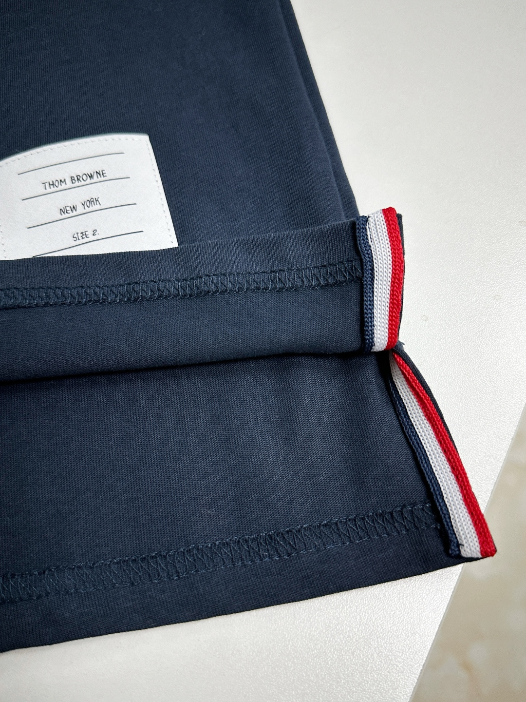 톰브라운 남성 반팔 126272 Thom Browne T Shirt 썸네일 이미지