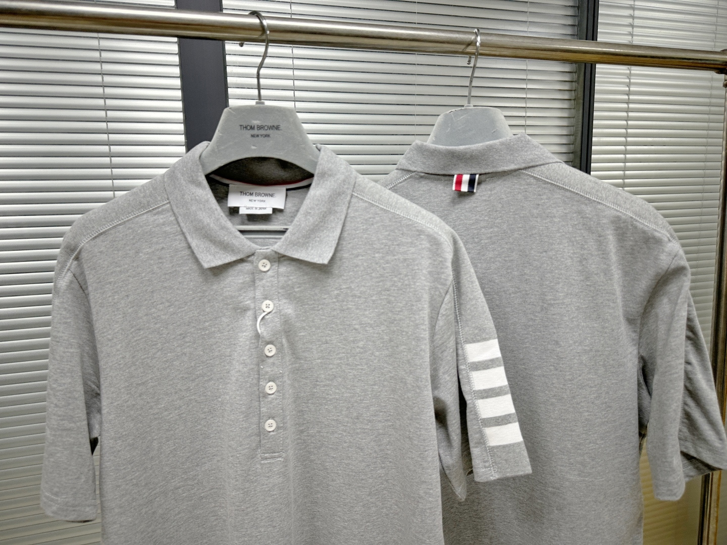 톰브라운 남성 반팔 126271 Thom Browne T Shirt 썸네일 이미지