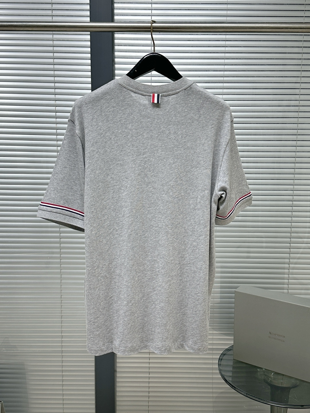 톰브라운 남성 반팔 126235 Thom Browne T Shirt 썸네일 이미지