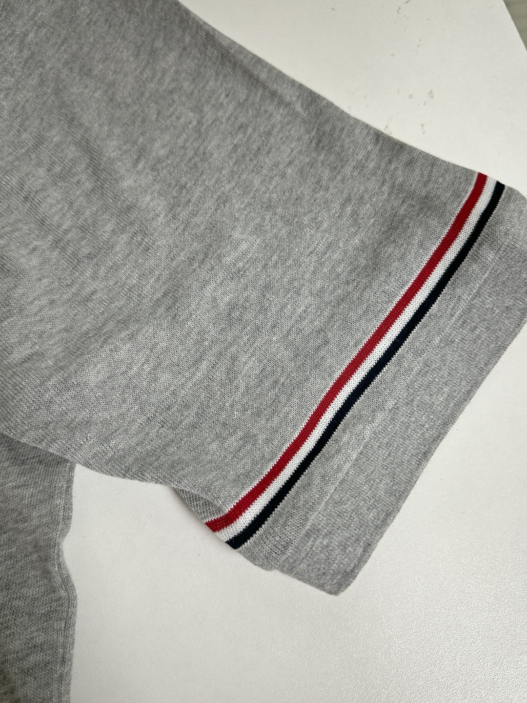 톰브라운 남성 반팔 126235 Thom Browne T Shirt 썸네일 이미지