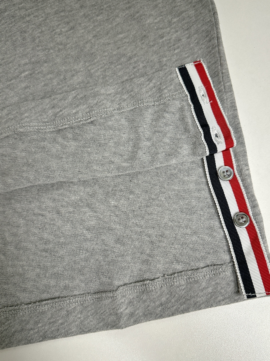 톰브라운 남성 반팔 126235 Thom Browne T Shirt 썸네일 이미지
