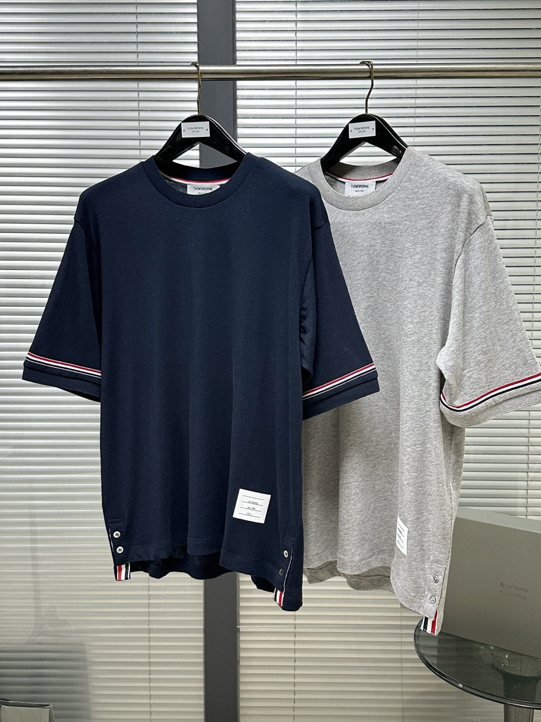 톰브라운 남성 반팔 142868 Thom Browne T Shirt 상세 이미지 4