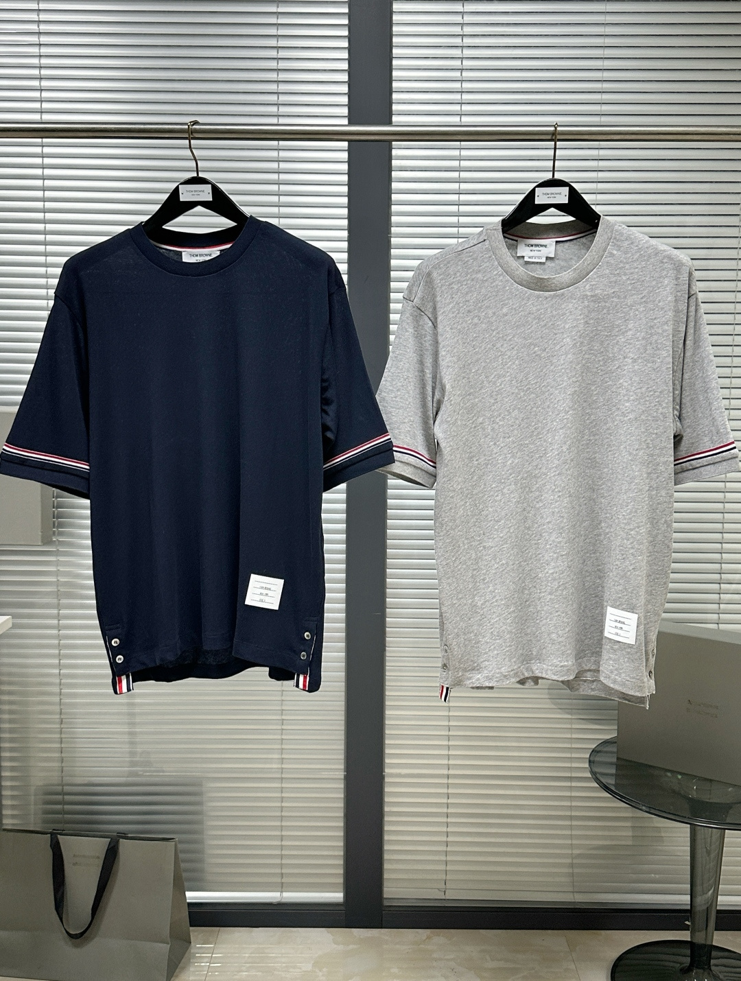톰브라운 남성 반팔 142868 Thom Browne T Shirt 상세 이미지 2