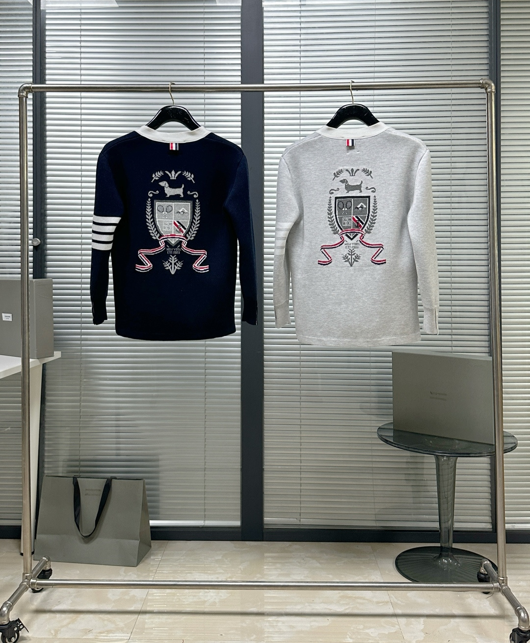 톰브라운 남성 가디건 142855 Thom Browne Cardigan