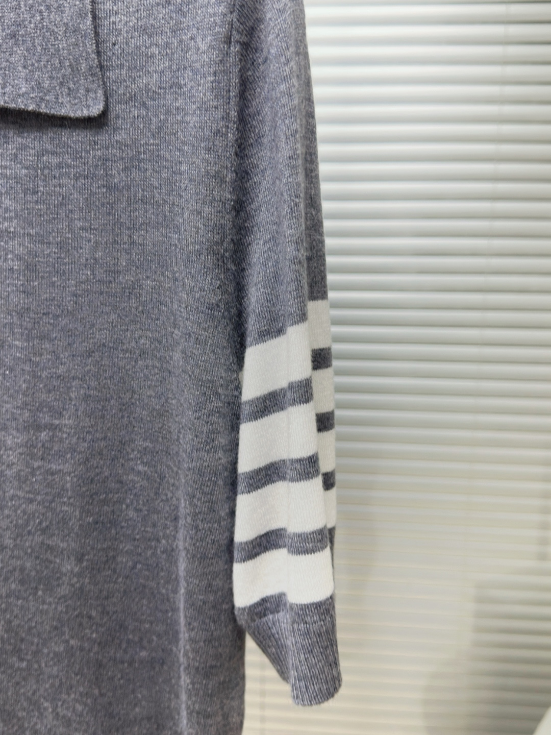톰브라운 남성 반팔 142886 Thom Browne T Shirt 상세 이미지 5