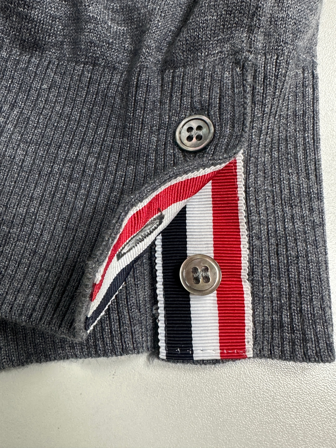 톰브라운 남성 반팔 142886 Thom Browne T Shirt 상세 이미지 10