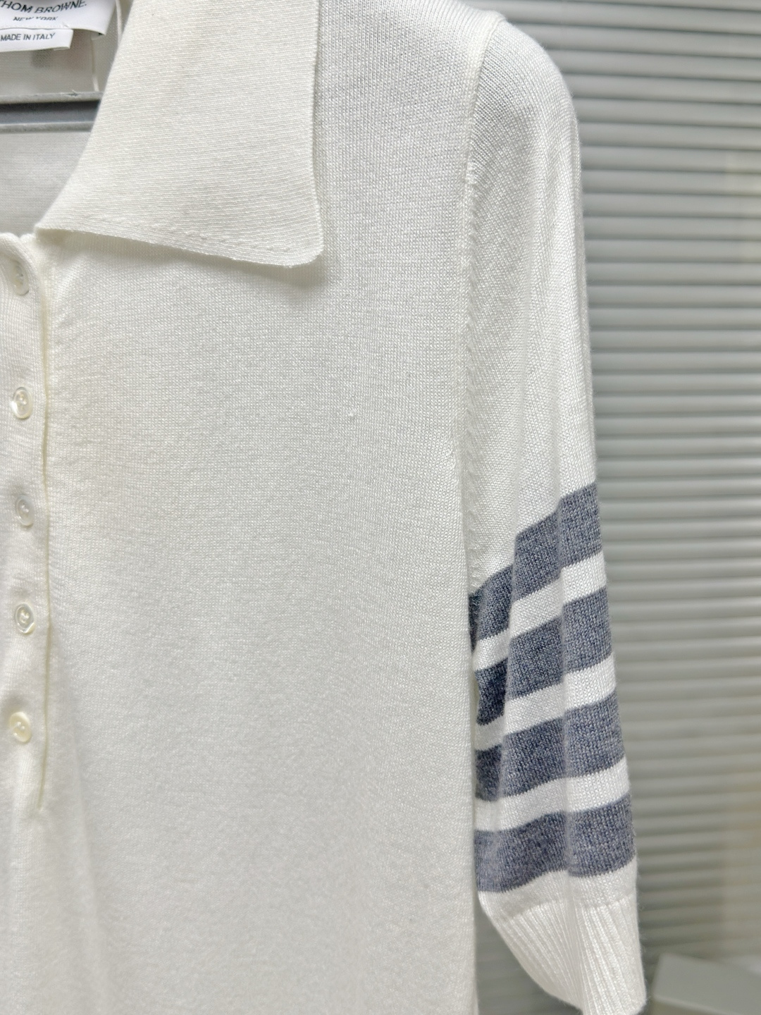 톰브라운 남성 반팔 142884 Thom Browne T Shirt 상세 이미지 4