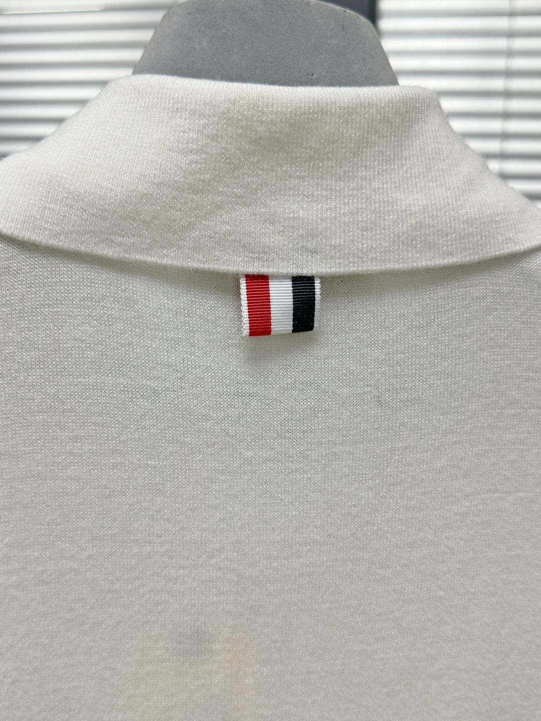 톰브라운 남성 반팔 142884 Thom Browne T Shirt 상세 이미지 3