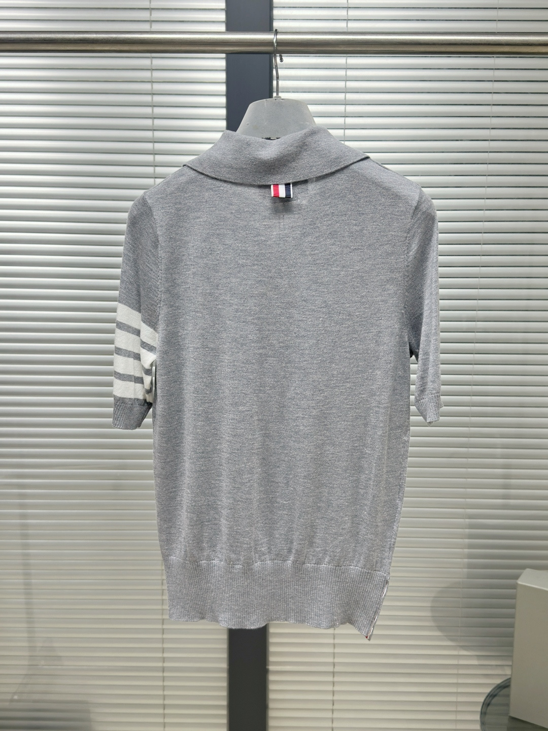 톰브라운 남성 반팔 142882 Thom Browne T Shirt 상세 이미지 5
