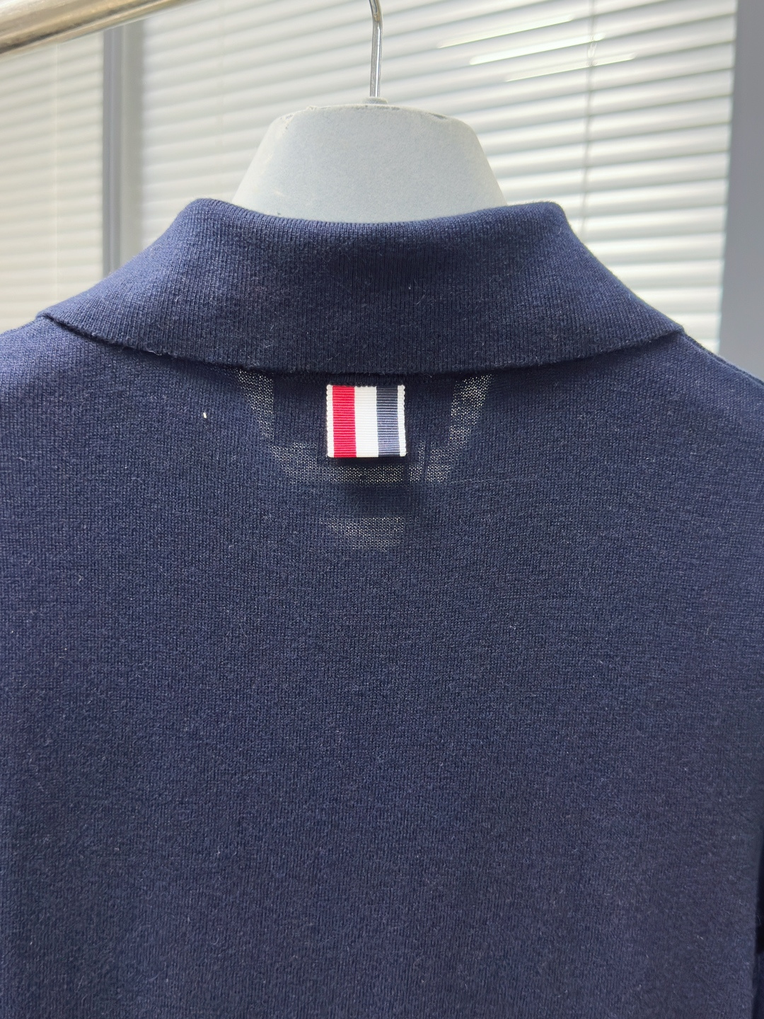 톰브라운 남성 반팔 142881 Thom Browne T Shirt 상세 이미지 3