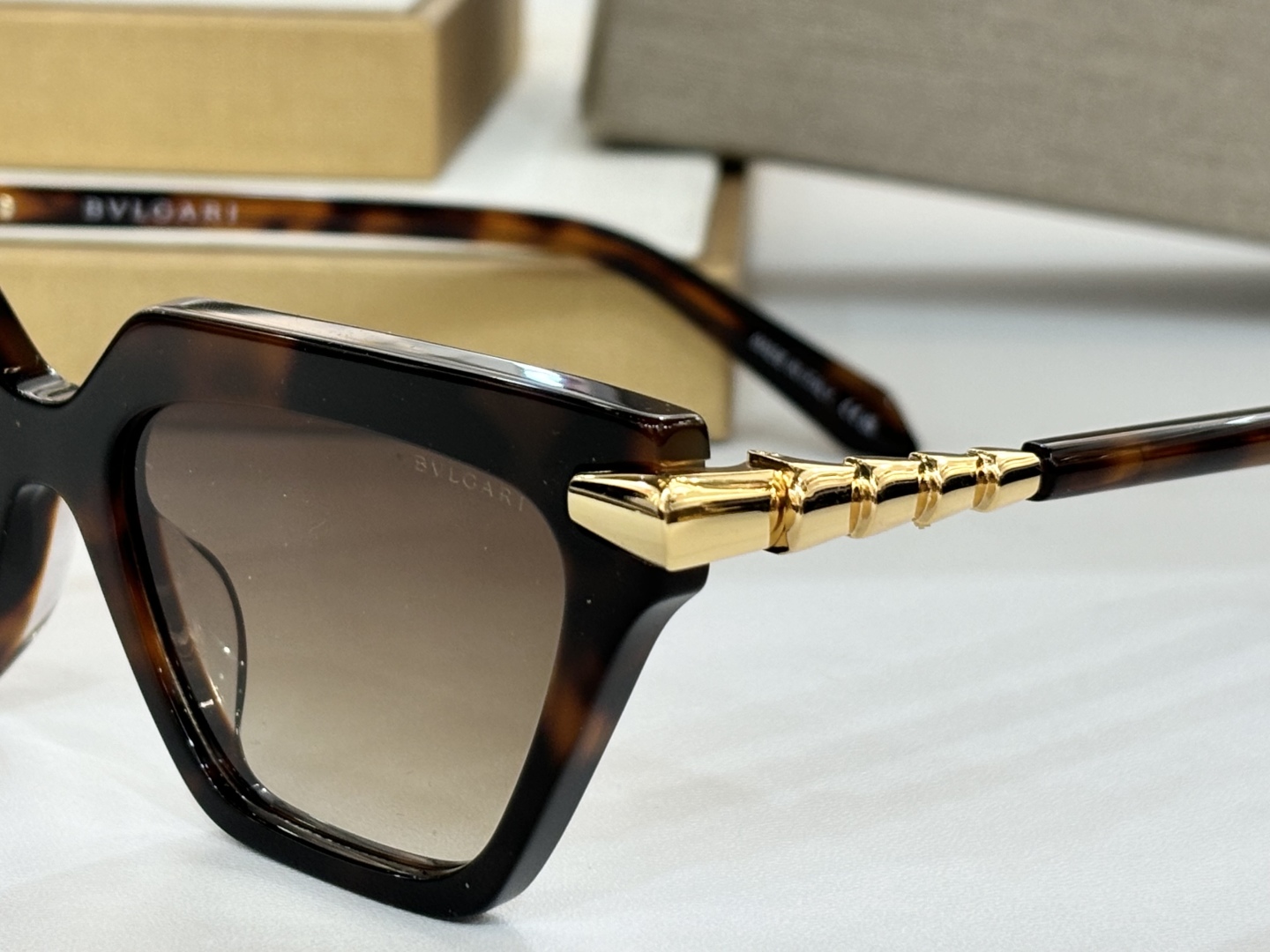  BVLGAR*SERPENTI VIPER
MODEL：BV40031I
SIZE：53口18-145