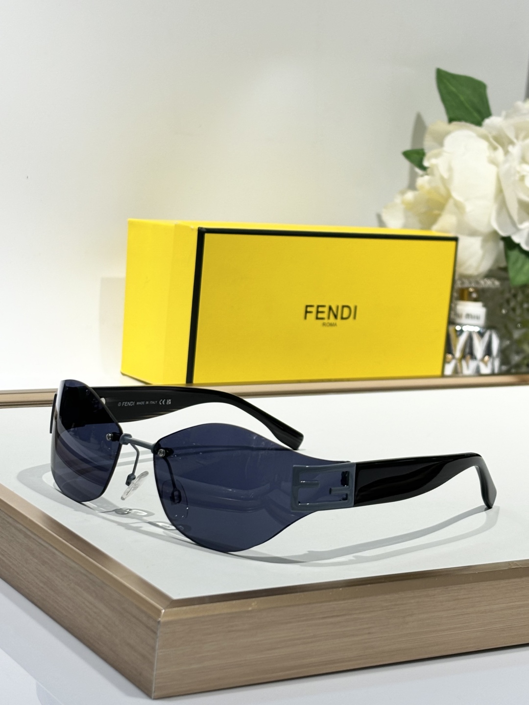 FENDIMODELFE40159USIZE99口17-145