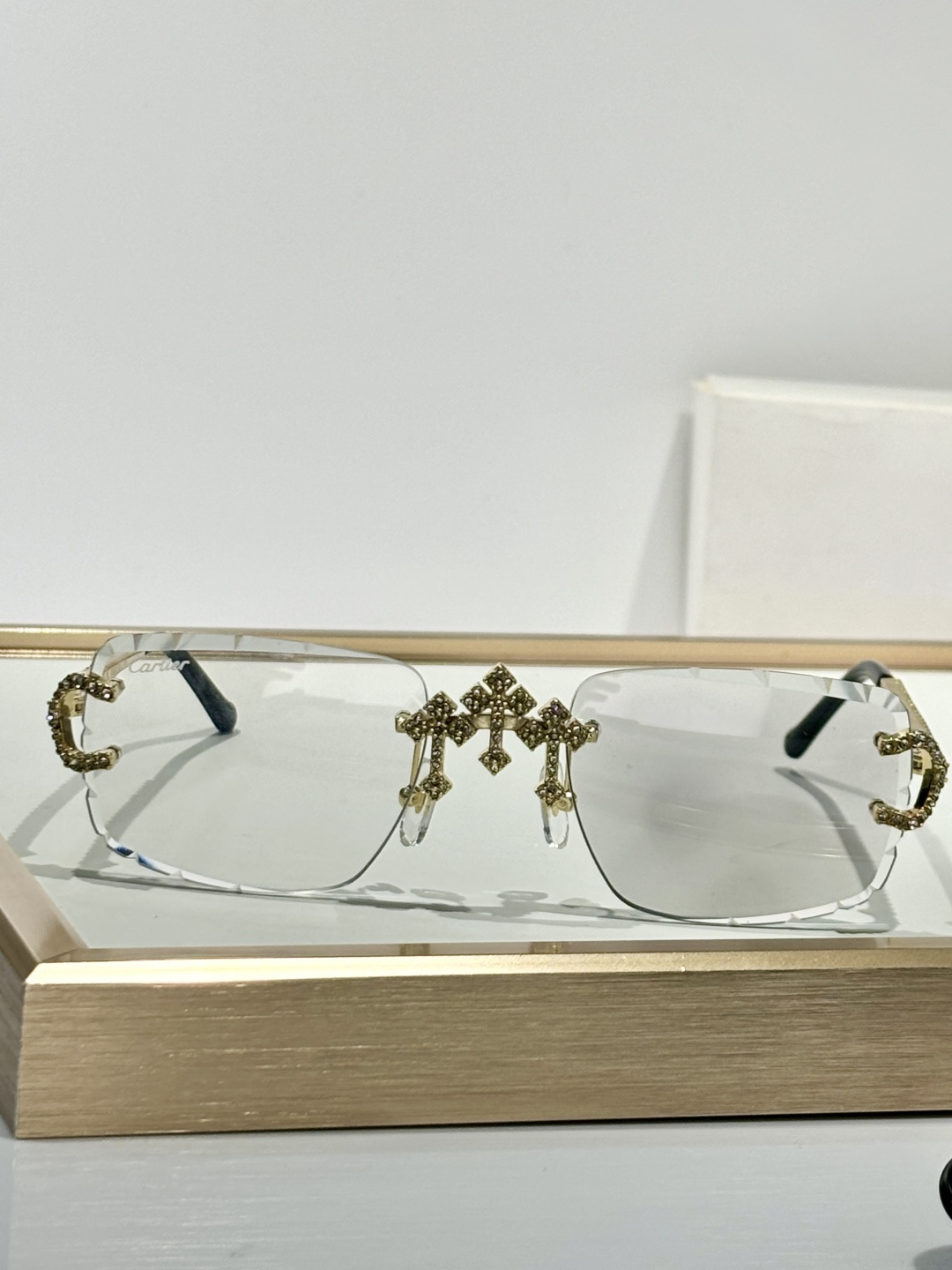 ￼ Photo Chromic CARTIER DiamondMod：CT0661SSize：56-21