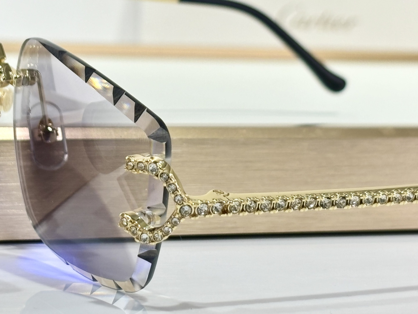 ￼ Photo Chromic CARTIER DiamondMod：CT0661SSize：56-21