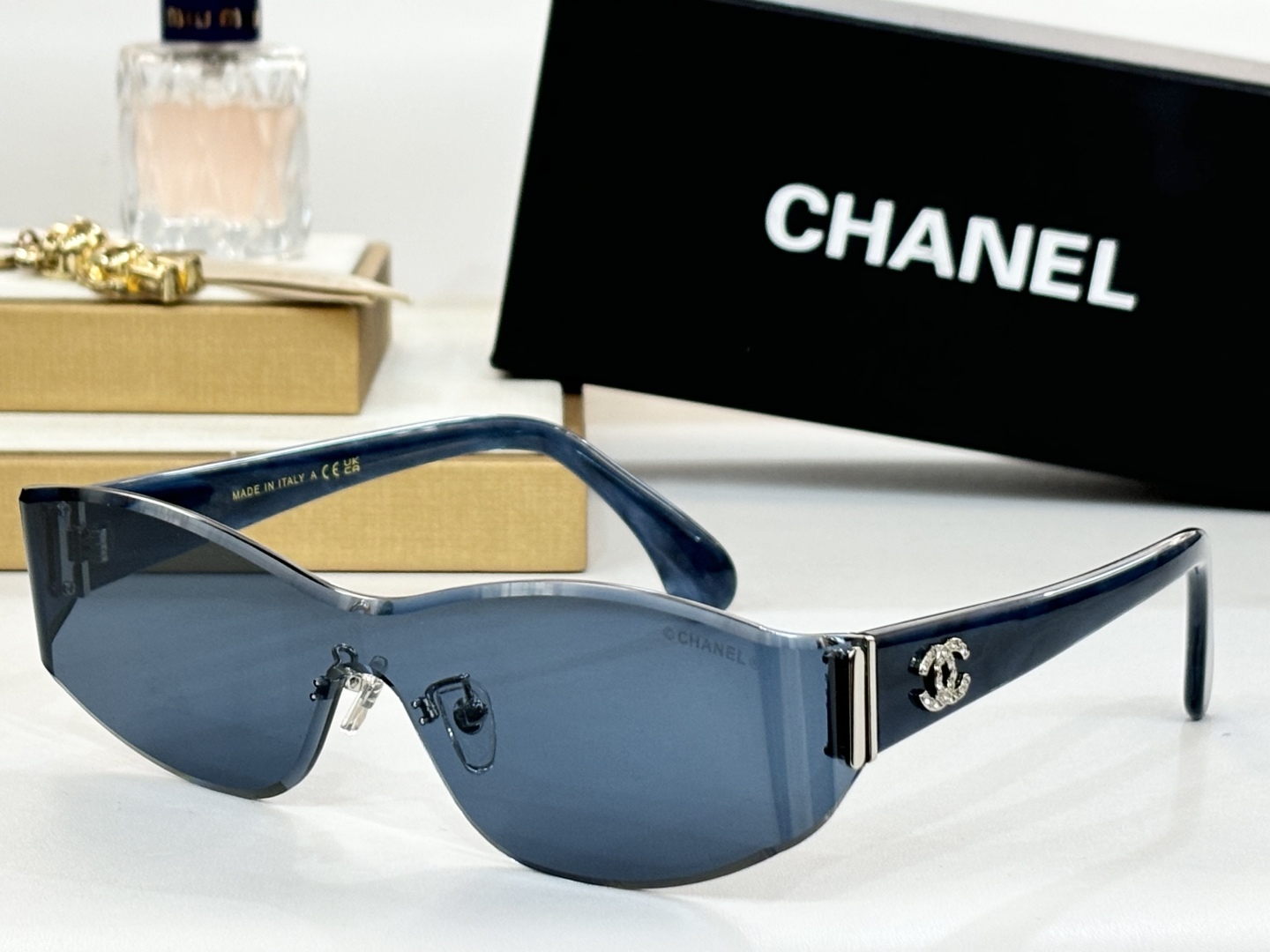  CHANE*
MODEL：A95092
SIZE：151口0-145
