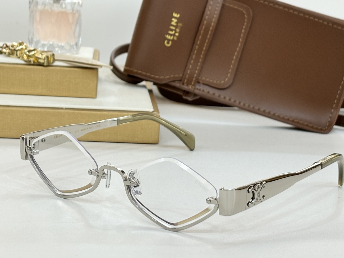  CELIN*
MODELCL42117U
Size53口23-145
