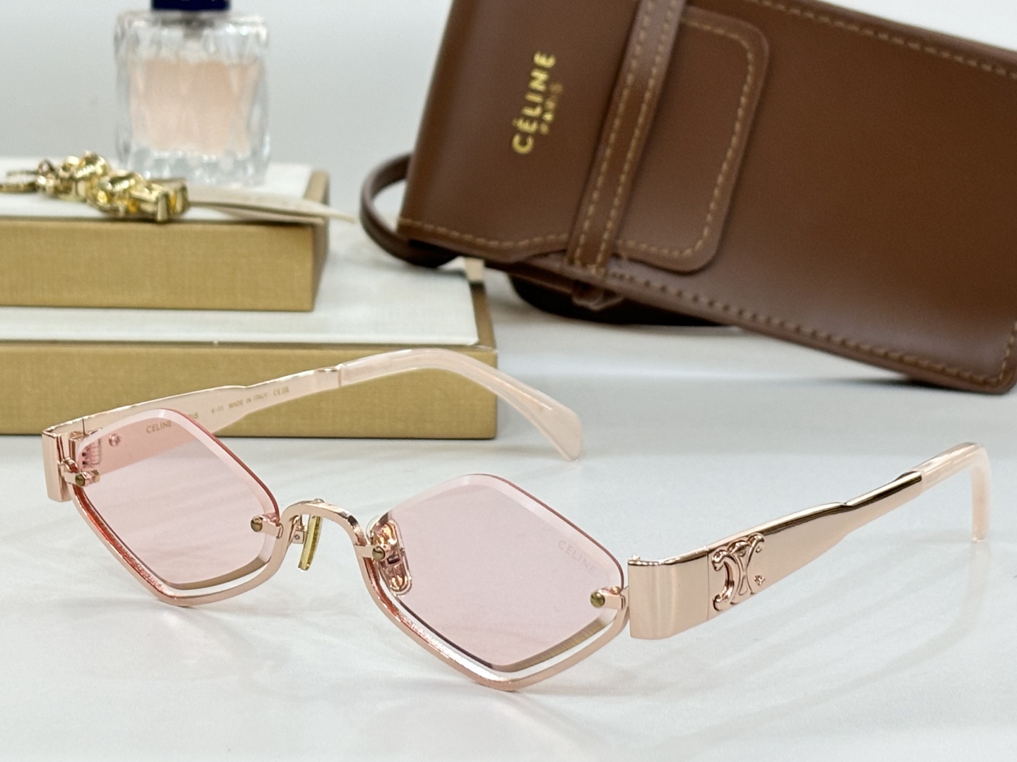  CELIN*
MODELCL42117U
Size53口23-145
