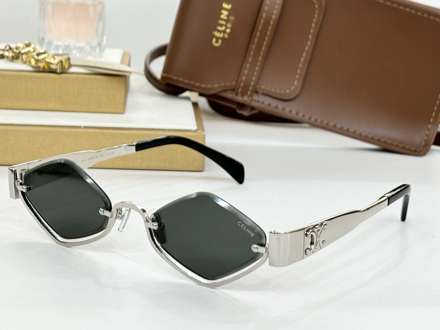  CELIN*
MODELCL42117U
Size53口23-145
