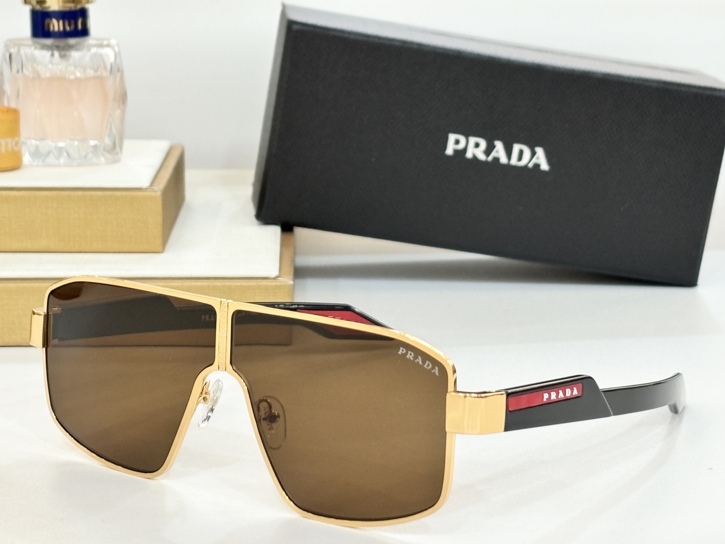  PRADA
MODEL：PS54YS
SIZE：64口4-136
