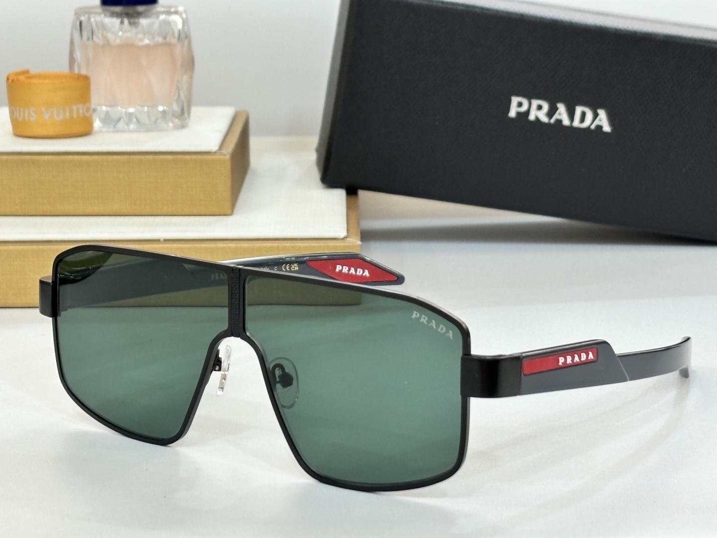  PRADA
MODEL：PS54YS
SIZE：64口4-136
